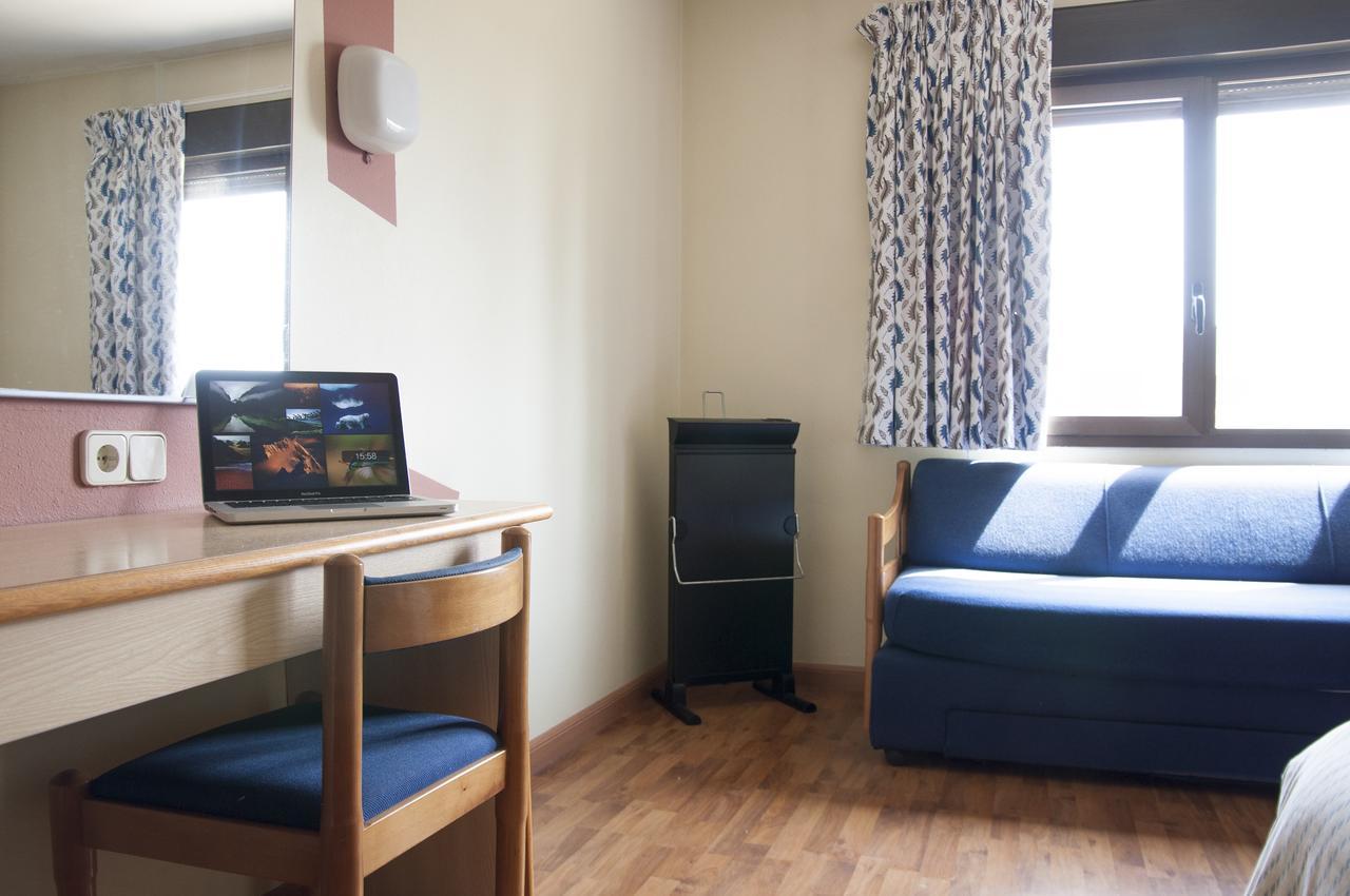Hotel Aragon La Puebla De Alfinden ภายนอก รูปภาพ